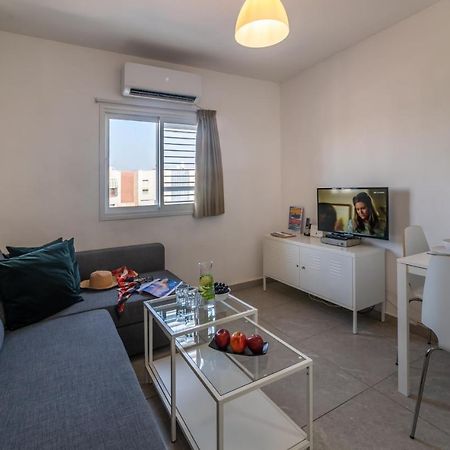 One Bedroom Apartment By Stay Eilat - Eilot Street エクステリア 写真